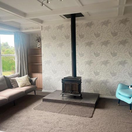 オマルー Beautiful Garden View 4Br Houseヴィラ エクステリア 写真