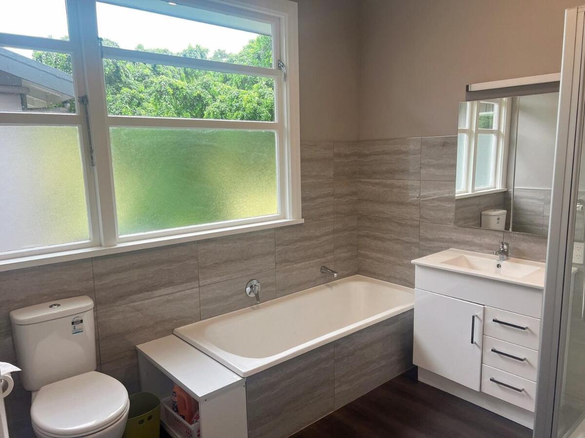 オマルー Beautiful Garden View 4Br Houseヴィラ エクステリア 写真