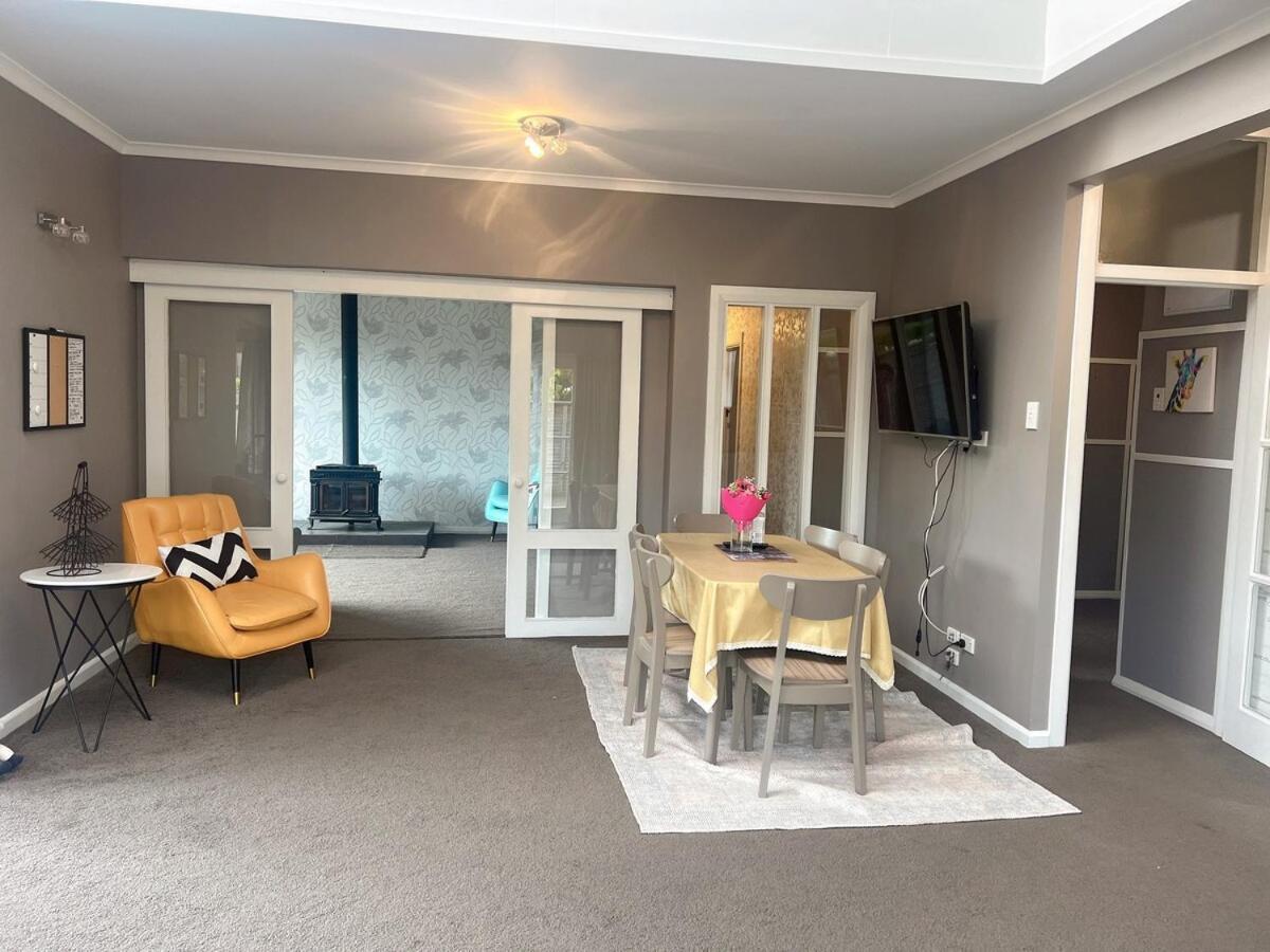 オマルー Beautiful Garden View 4Br Houseヴィラ エクステリア 写真