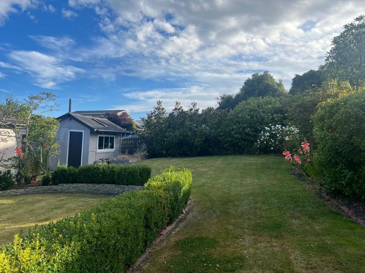 オマルー Beautiful Garden View 4Br Houseヴィラ エクステリア 写真